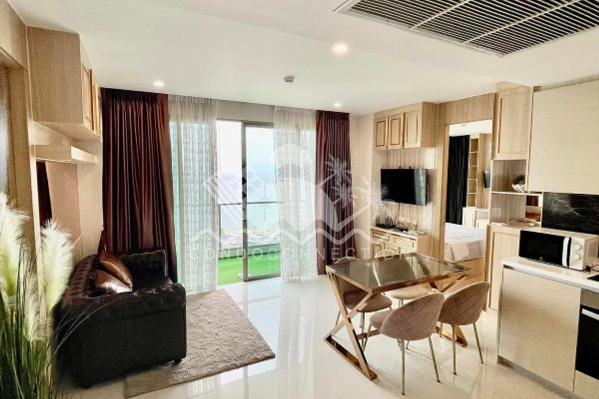 33rd Floor 2BR Condo with Seaview Splendor