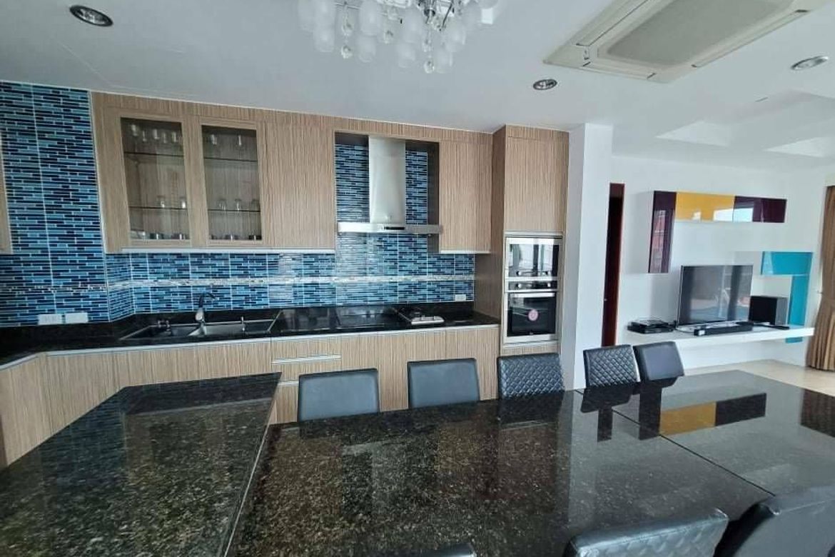 6 Bedroom Villa for sale in Bo Phut, Surat Thani