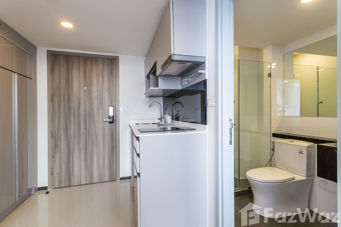 1 Bedroom Condo for sale at Knightsbridge Space Ratchayothin