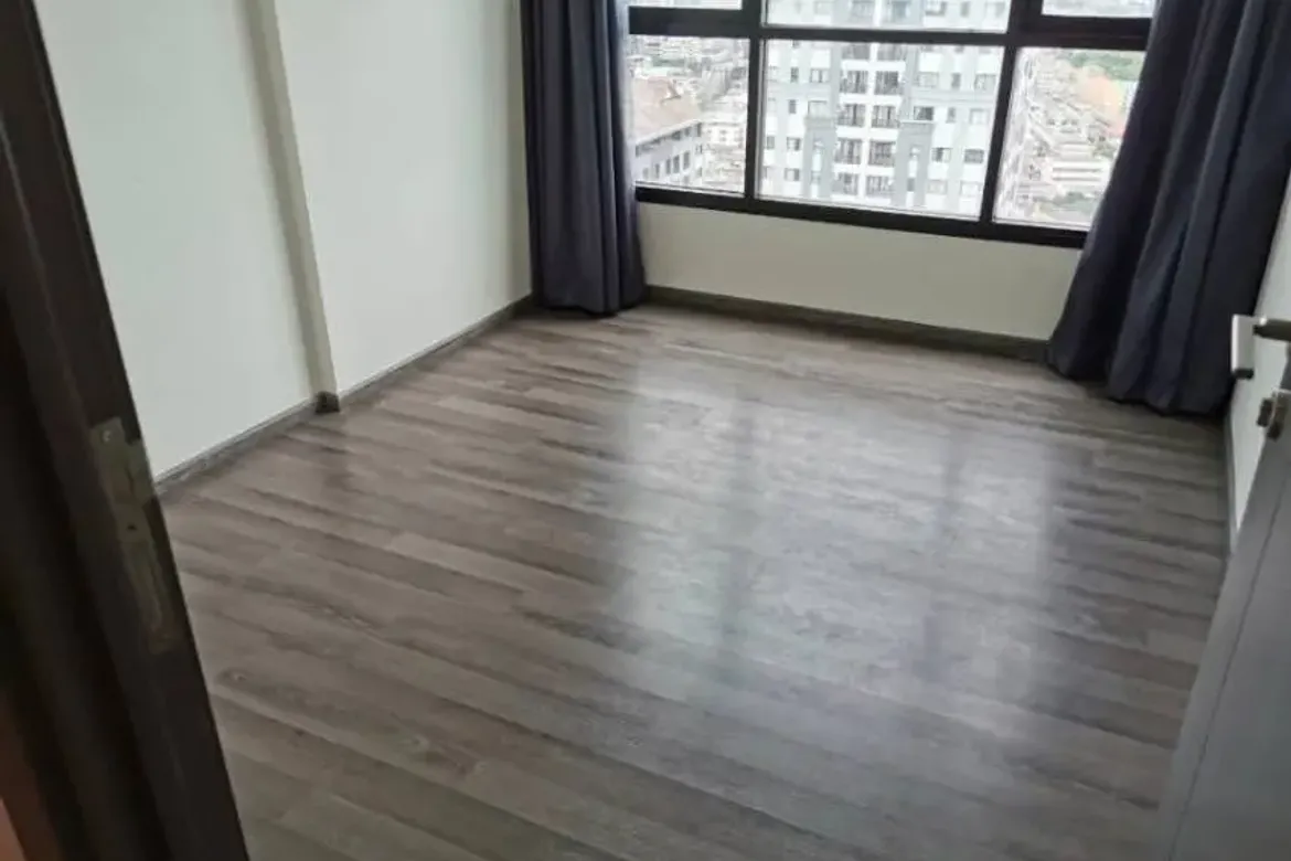 1 Bedroom Condo for sale at The Base Park East Sukhumvit 77