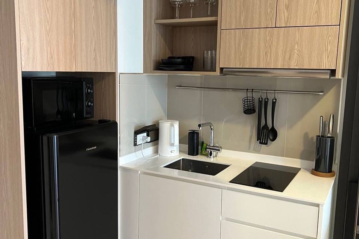 1 bedroom Condo for Sale