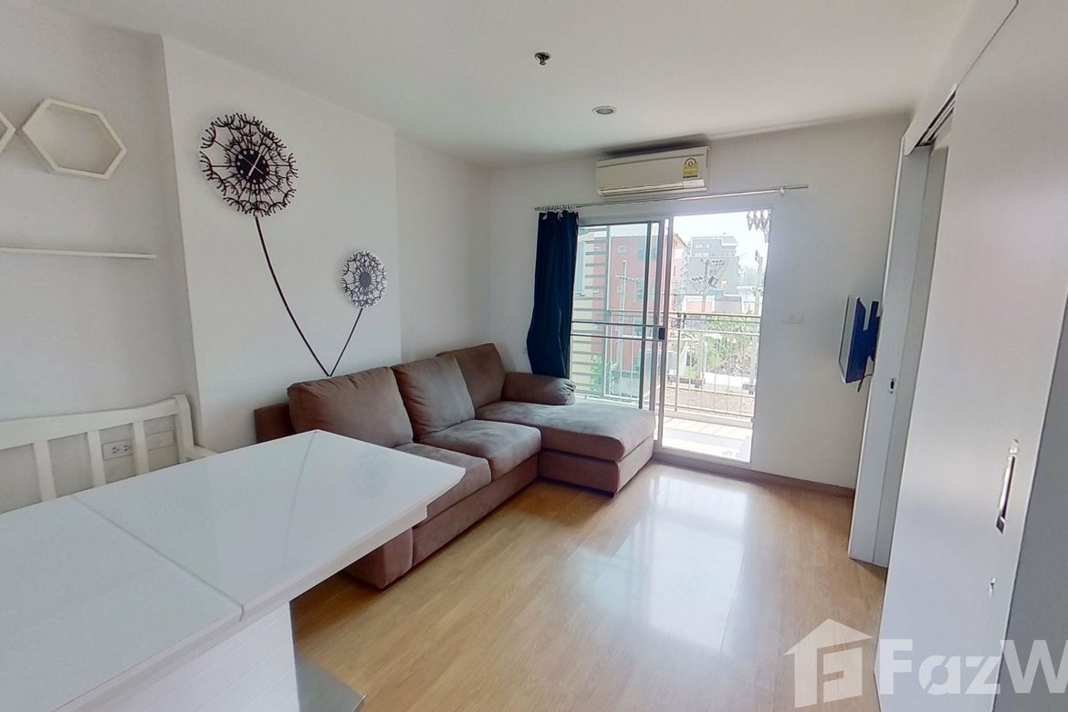 45 sqms for Sale : 3,300,000 THB / for Rental:13,000 THB