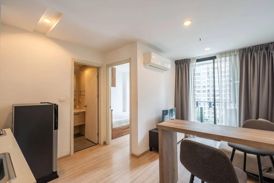 Fully Furnished 1 Bedroom Condo | 12th Floor | Tenanted Current ROI 6.44%, Contact Us Now!