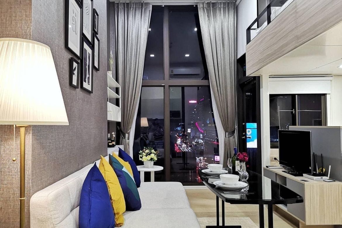 1 Bedroom Condo for sale at Chewathai Residence Asoke