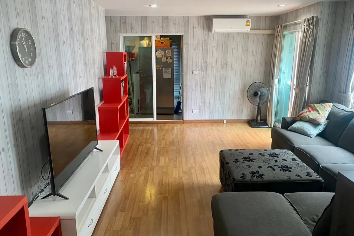 Your new home awaits—Arrange a visit today ! Rare 95 SQM Combined Home 2BR 3BA Pool View Near BTS On Nut Only 41,001 THB/SQM