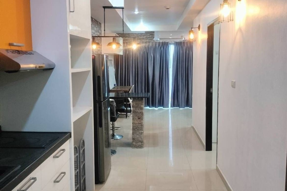 Beach and Mountain condo for sale