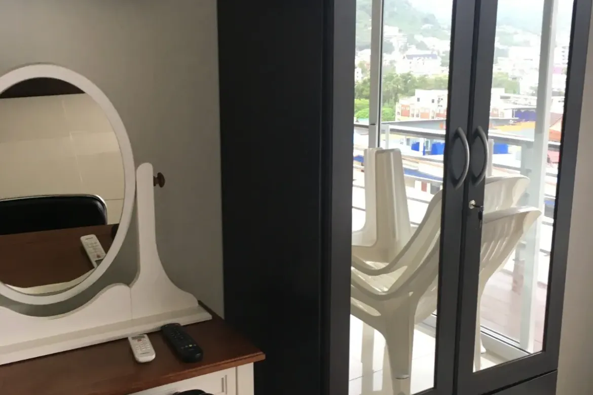 Studio at Bayshore