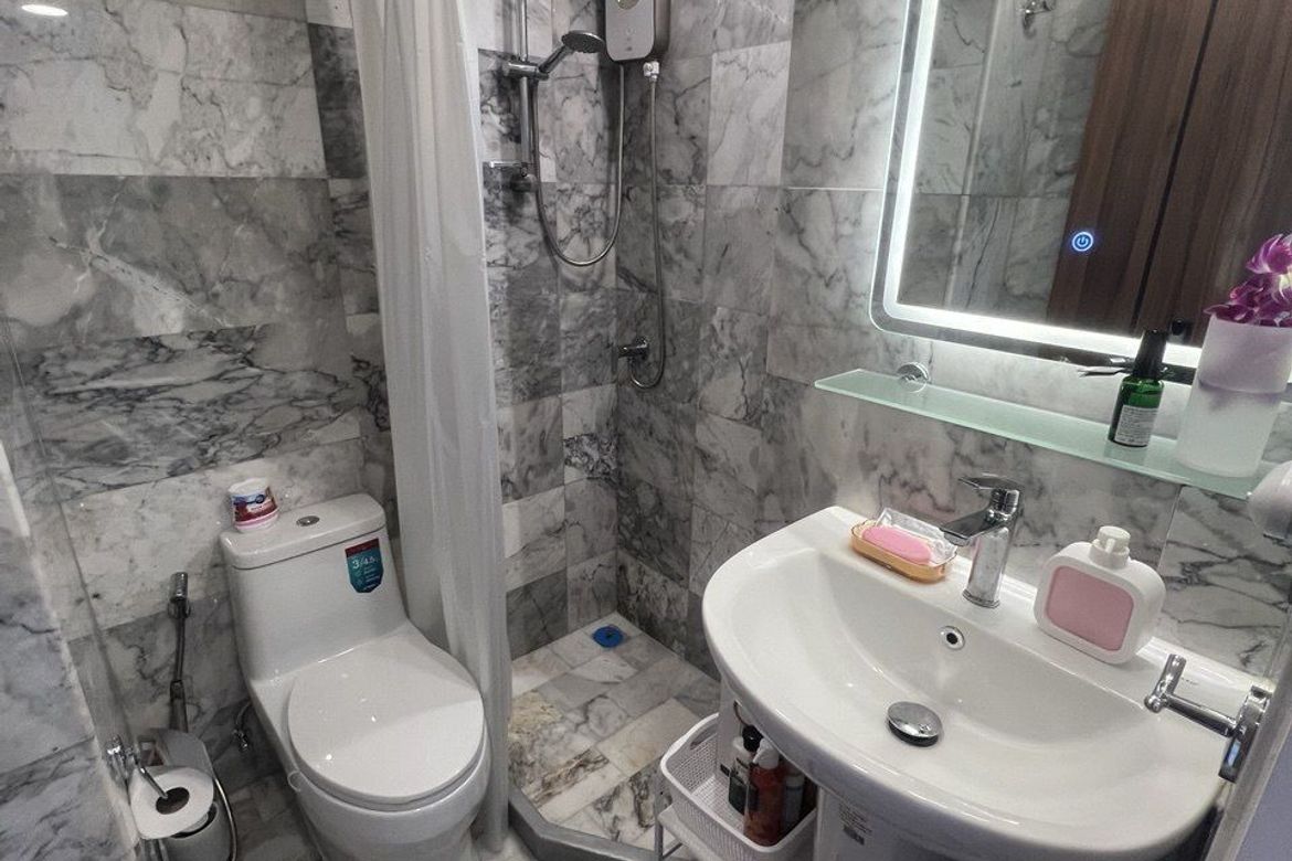 5 Bedroom Villa for sale at Laguna Park