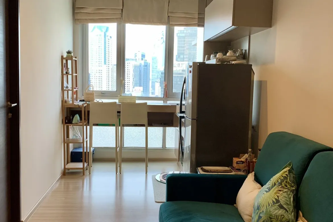 1 Bedroom Condo for sale at Rhythm Sathorn
