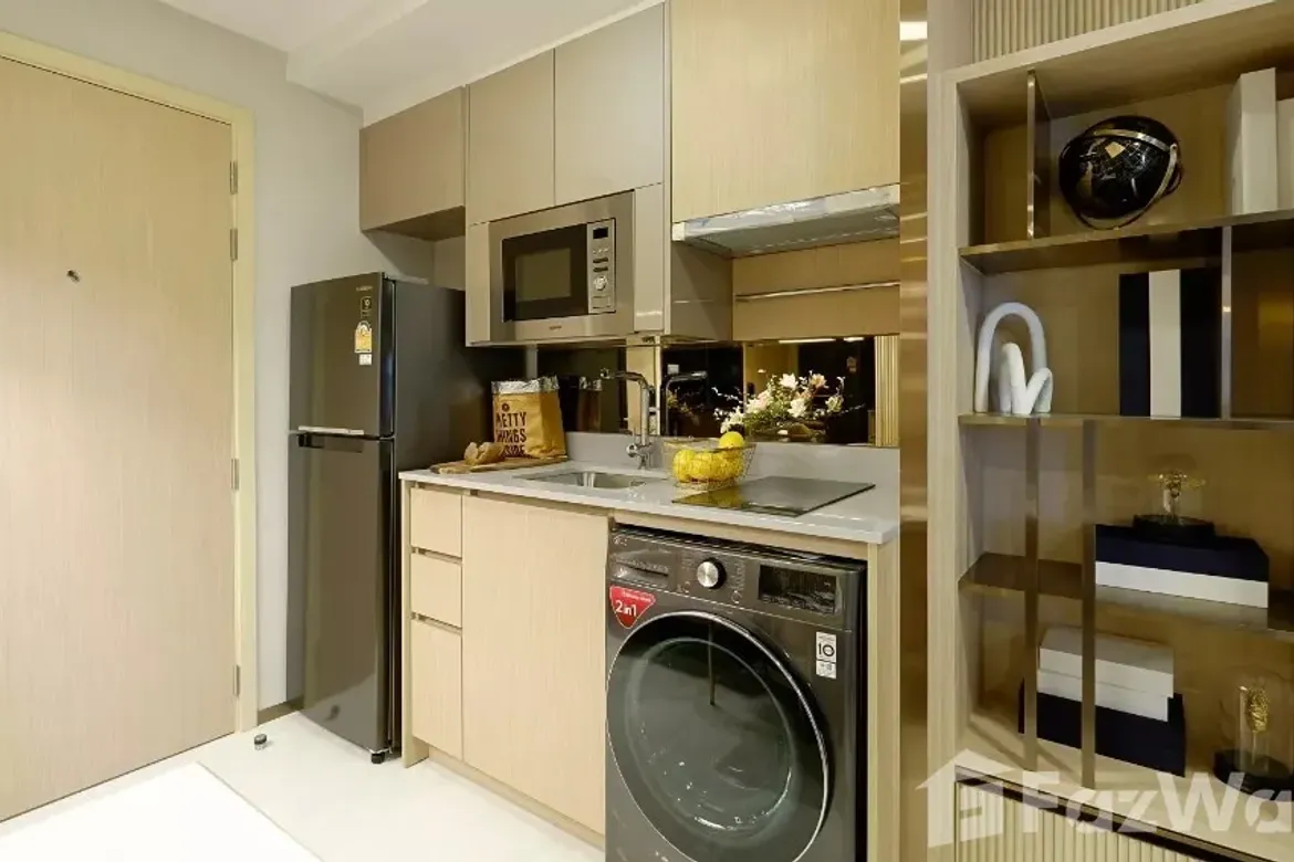 1 Bedroom Condo for sale at Walden Asoke