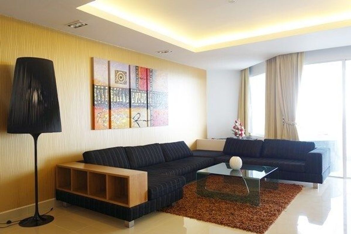 2 Bedroom Condo for sale at La Royale Beach