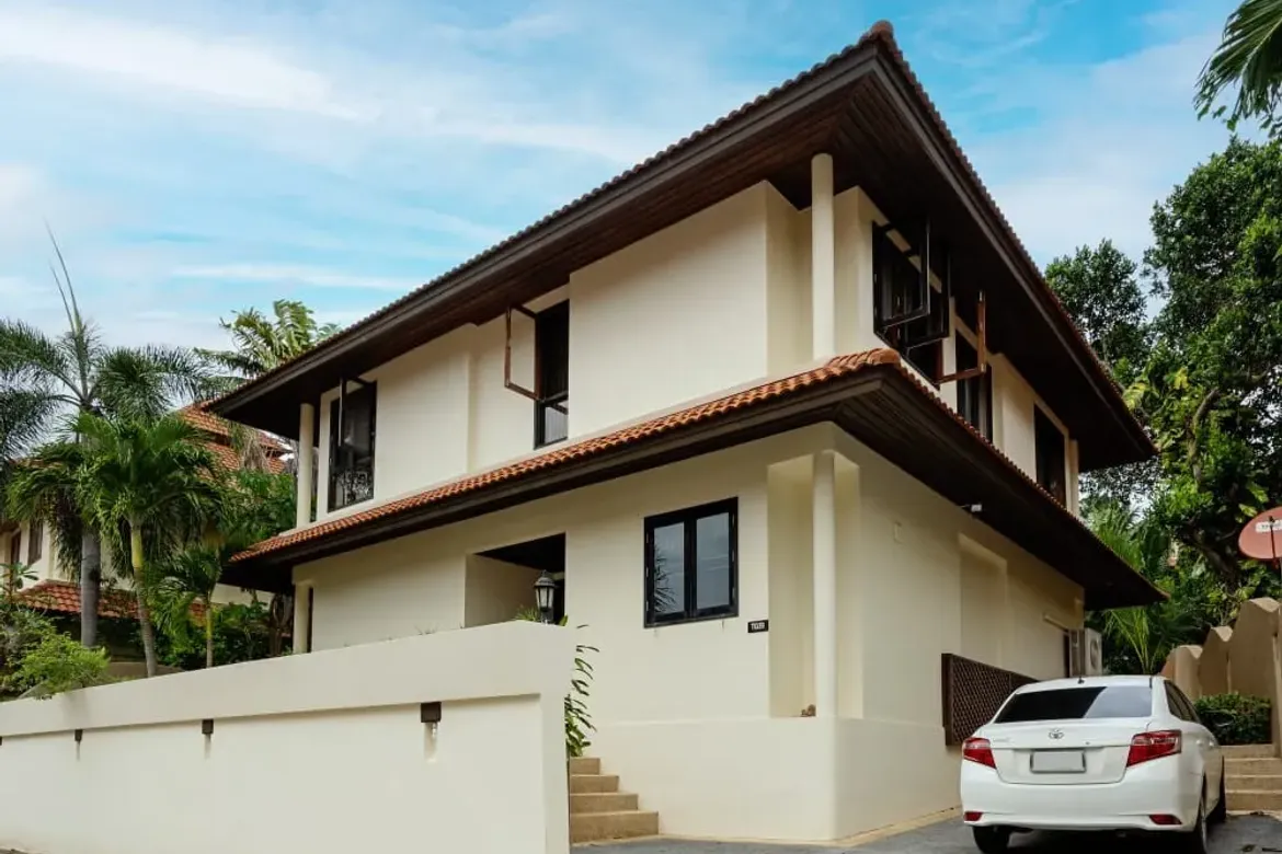 House 4 Bedrooms 3 Bathrooms for Rent in Tongson Bay