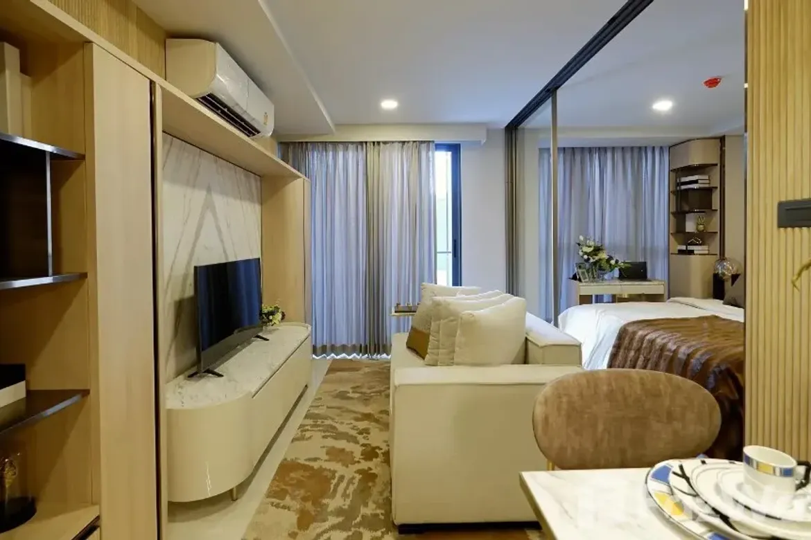 1 Bedroom Condo for sale at Walden Asoke