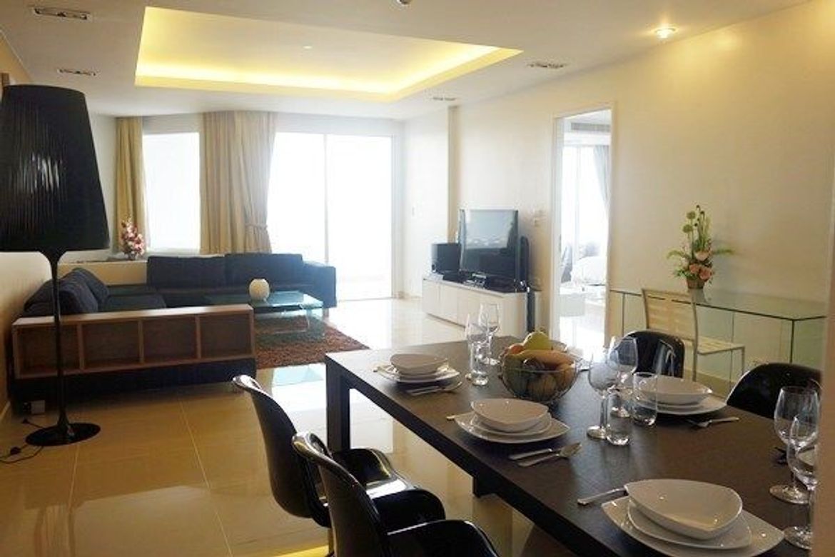 2 Bedroom Condo for sale at La Royale Beach