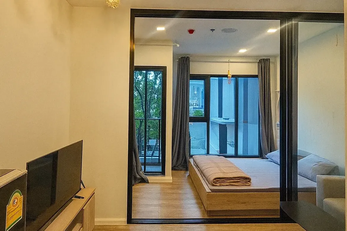 Fully Furnished 1Bedroom at Modiz Sukhumvit 50 | Tenanted Current ROI 6.00%, Contact Us Now!