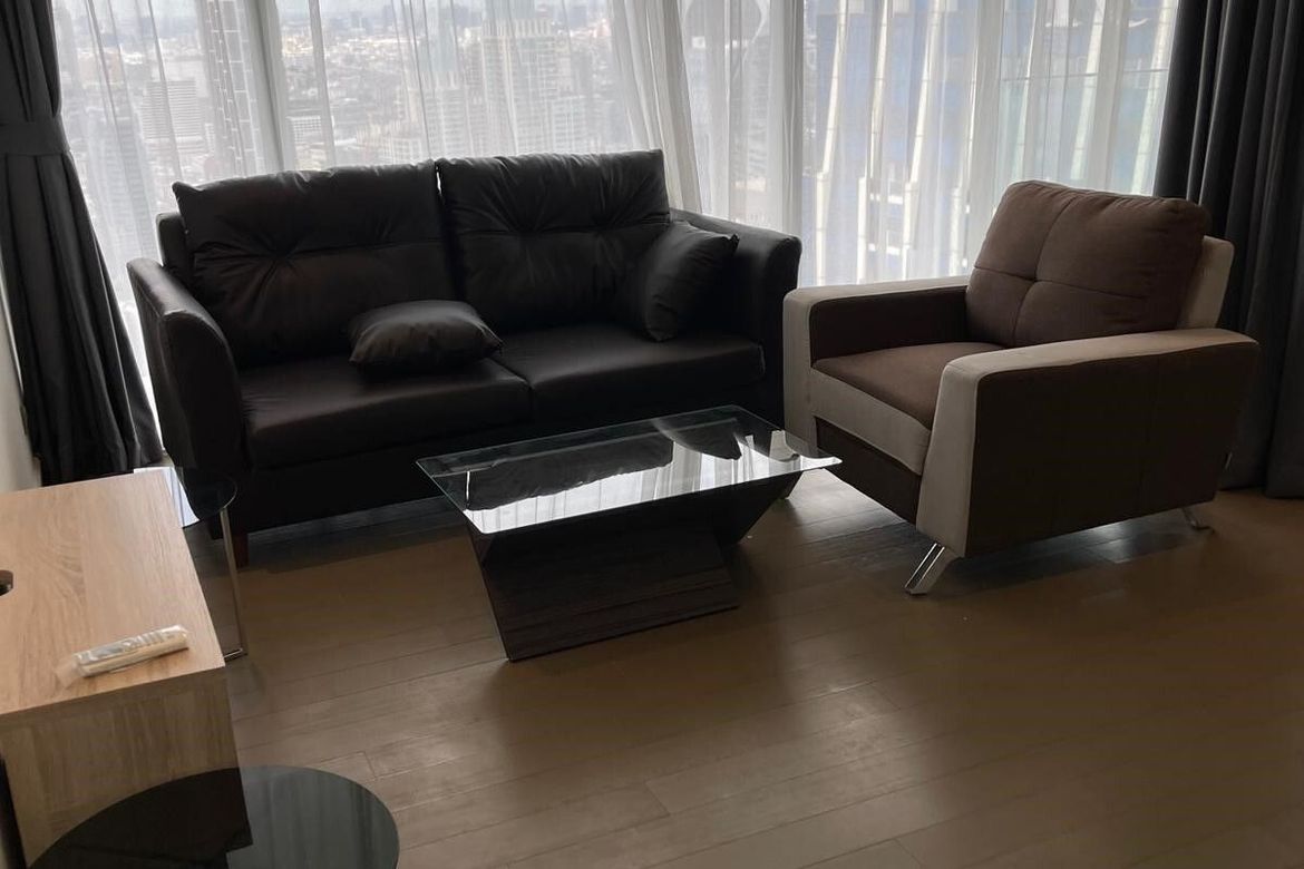 Unlock Your Dream Luxury Lifestyle in Lumphini: 90 SqM Condo! [Leasehold]