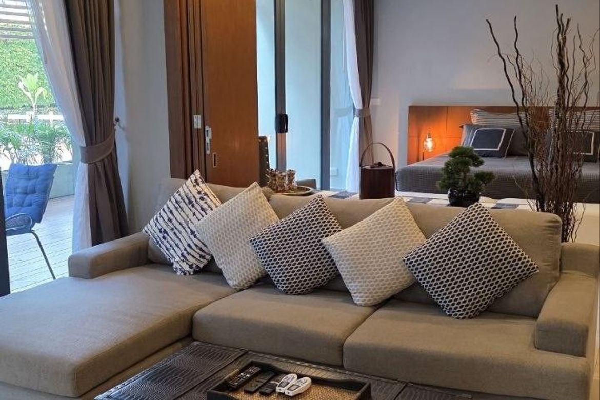 Large 1 bedroom apartment on ground floor