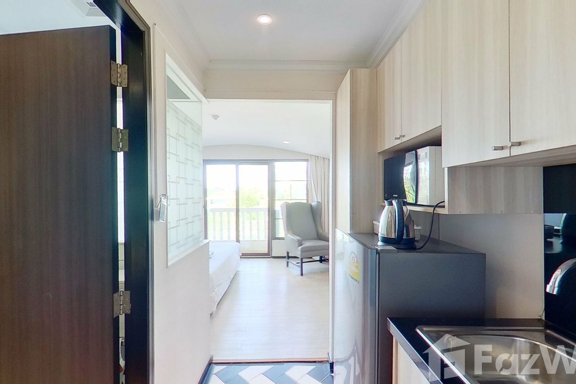 Studio Condo for sale at Venetian Signature Condo Resort Pattaya